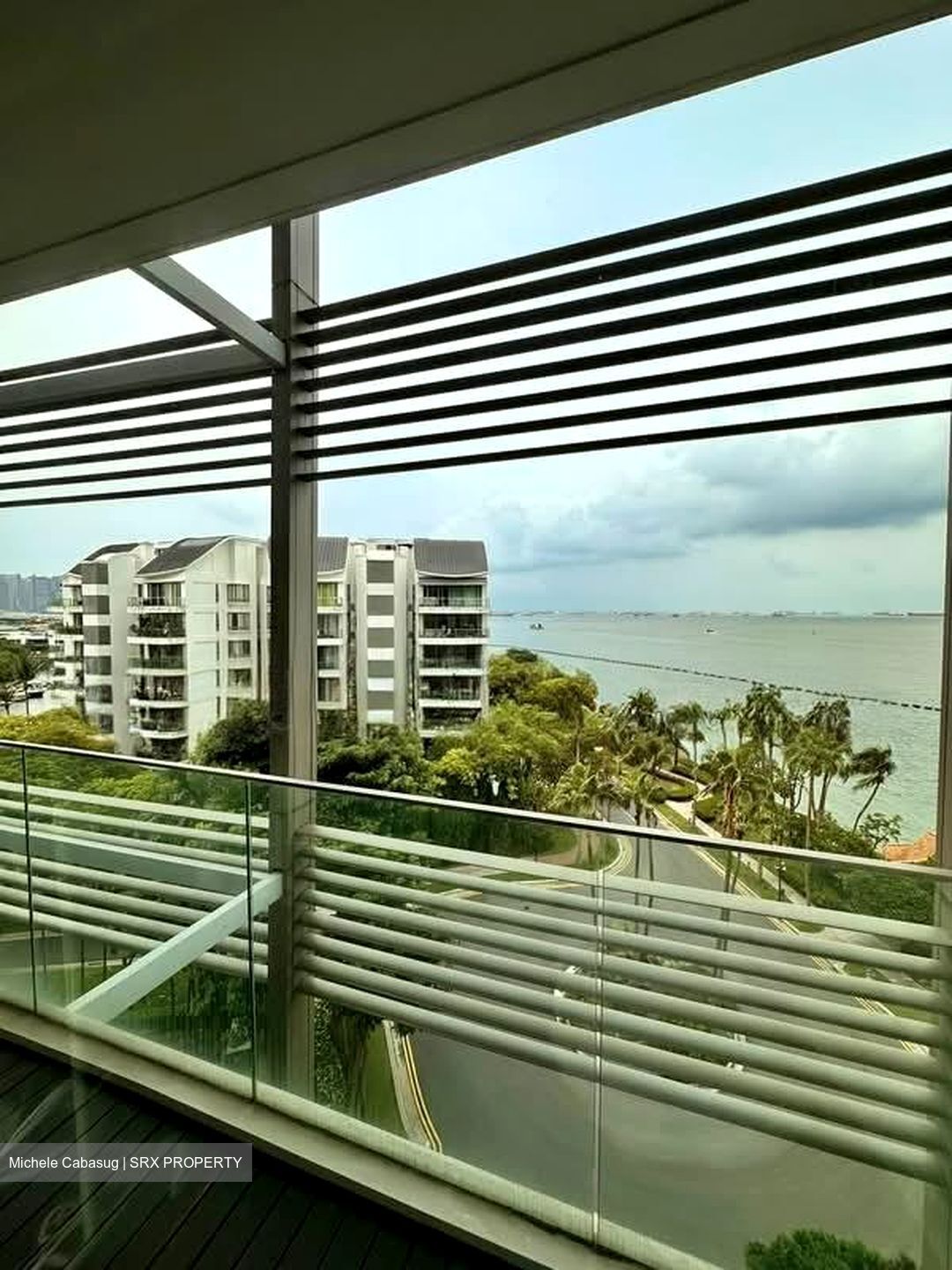 Lakeshore View (D4), Condominium #596288121